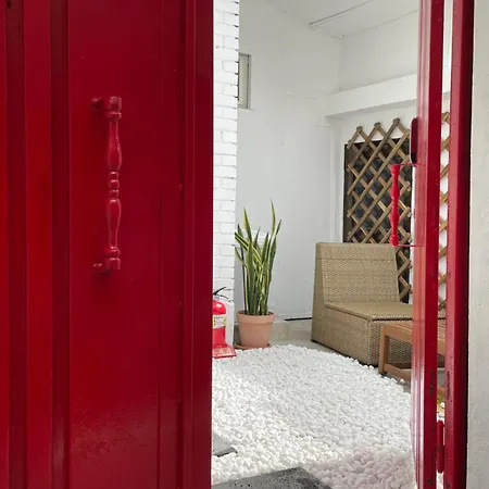 Changsindong Cliff Village, Seoul City View, Private House With 3Rooms & Netflix